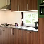 شاليه Mariahoeve-logies #veenhuisje *