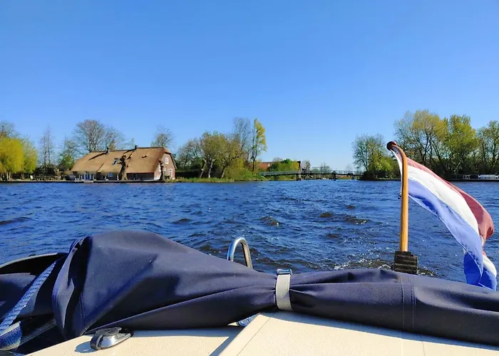 Mariahoeve-logies #veenhuisje Chalet Woubrugge