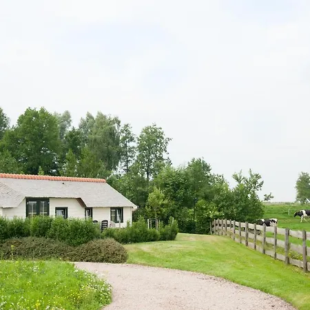 Mariahoeve-logies #veenhuisje Alpehytte *